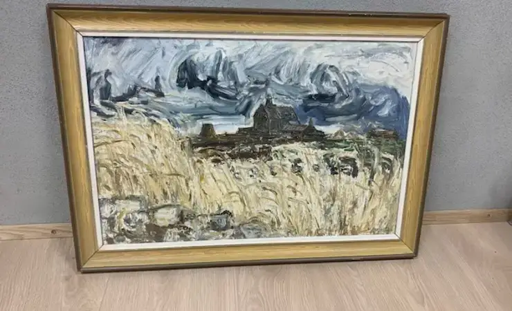 Málningur Til Sølu.