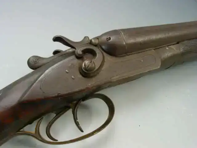 Gomul  Antikk Byrsa Til Sølu..