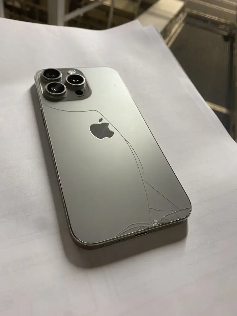 iPhone 15 Pro Max | 256GB | Natural Titanium - Image 2