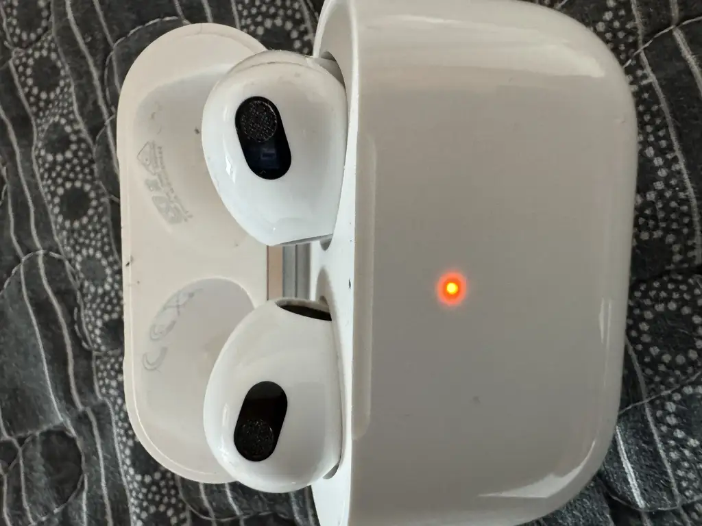 Airpods til sølu